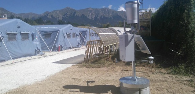 Una stazione di monitoraggio nel Campo sportivo di Amatrice: CAE con le popolazioni terremotate